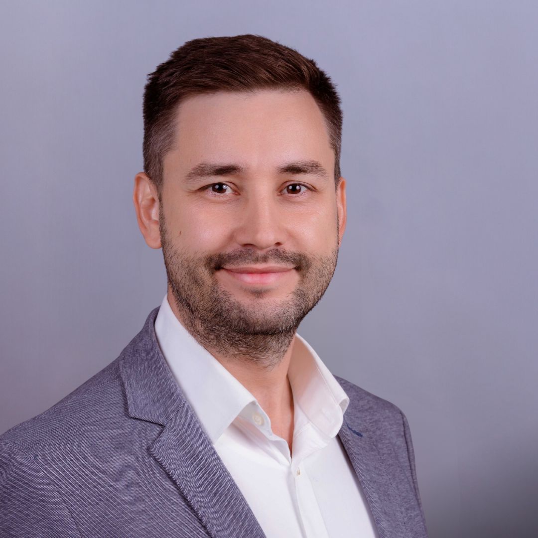 Dr. Szulcsán Dénes