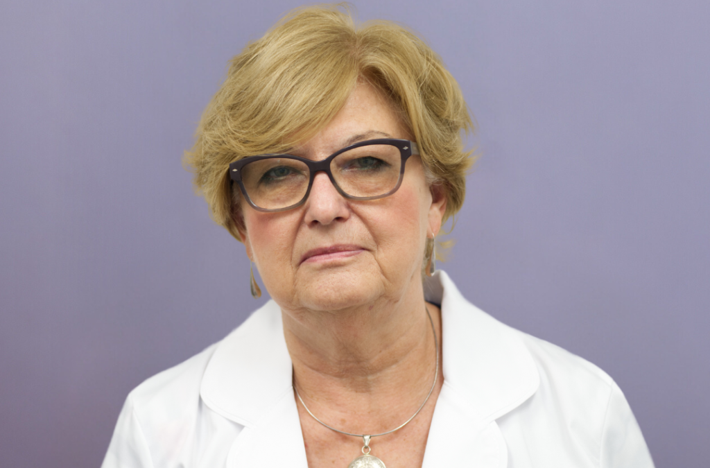 Dr. Kuczka Mária